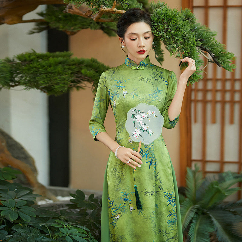 Modern Aodai, green Ao Dai, flower pattern QipaoMood Modern Aodai, green Ao Dai, flower pattern QipaoMood