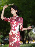 Modern Chinese qipao, red floral Cheongsam