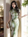 Traditional Chinese dress, Knee length Cheongsam, light Green Qipao, flower pattern, mandarin collar