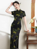 Traditionelles chinesisches Kleid, langes Cheongsam, Seiden-Qipao, Abendkleid, Ballkleid, schwarze Blumenfarbe, kurze Ärmel, Stehkragen