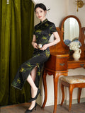 Traditionelles chinesisches Kleid, langes Cheongsam, Seiden-Qipao, Abendkleid, Ballkleid, schwarze Blumenfarbe, kurze Ärmel, Stehkragen