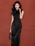 black sleek color qipao, sleeveless