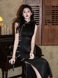 black sleek color qipao, sleeveless