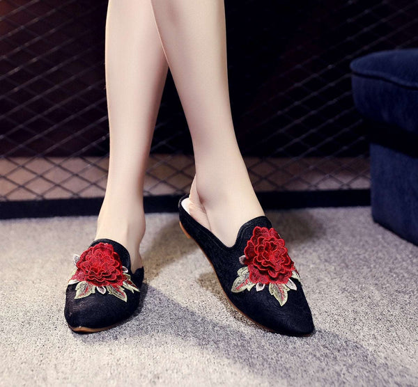 Chinese Embroidery slipper, Women's Slip-on, shoes, 3D flower pattern, Embroidered Mule, Low heel, Navy blue, Red, black, work from home