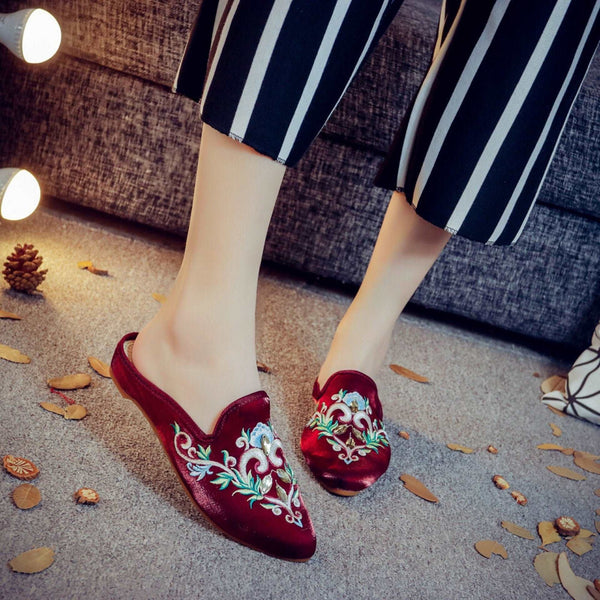 Chinese Embroidery slipper, Women's Slip-on, shoes, flower plant pattern, Embroidered Mule, Low heel, Wine Red, Black, Beige, work from home