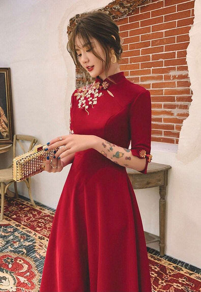 qipao wedding dress Chinese Bridal Cheongsam (Red&Gold, Sleeveless, Embroidered) You can have all the red and gold your heart desires with this romantic Custom make available, Chinese wedding