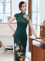 traditional Chinese dress, long Chinese Cheongsam，green Qipao，Evening Dress, floral prints, mandarin collar
