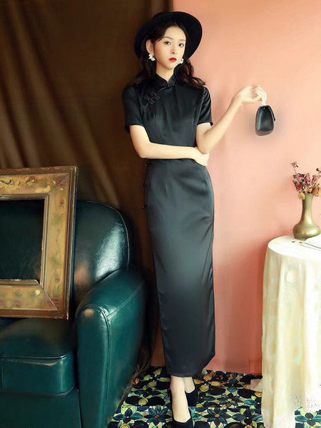 Modern Chinese Qipao, Chinese Cheongsam, Black Qipao, Evening Dress, Ball Gowns, minimalistic design, mandarin collar